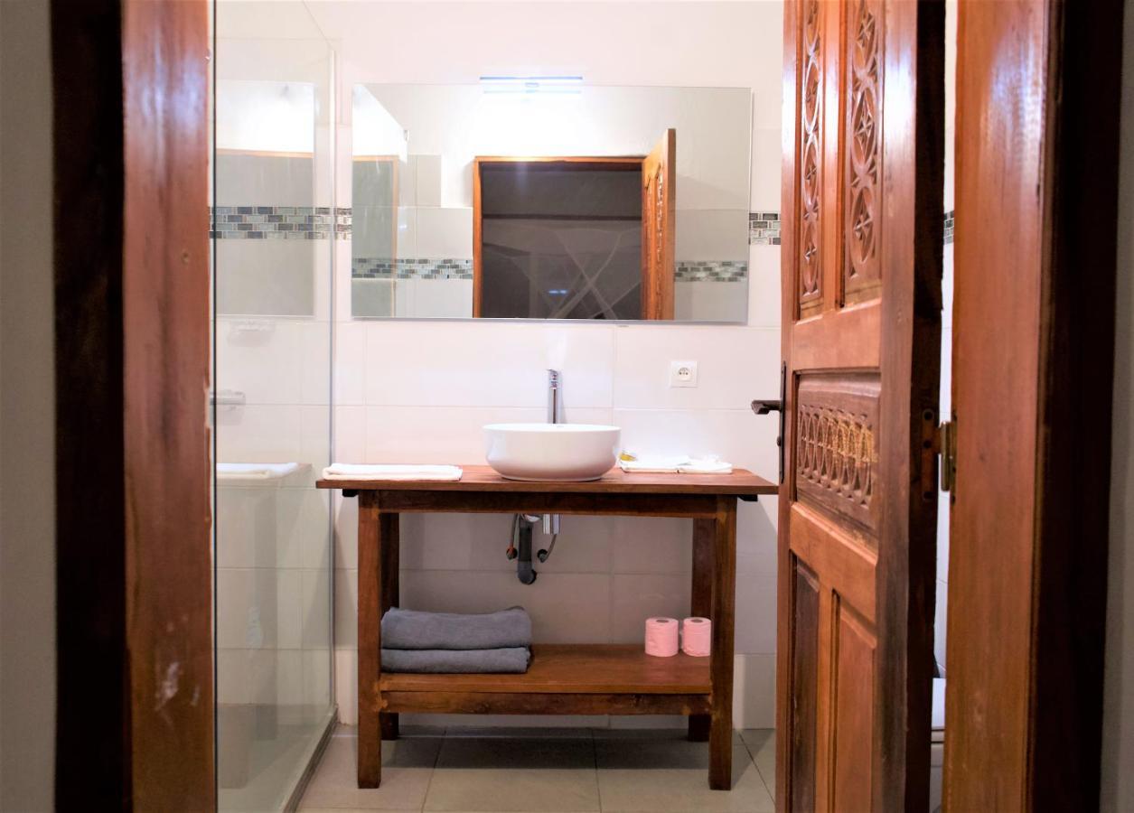 Al Camar Lodge Ndzaouze Luaran gambar